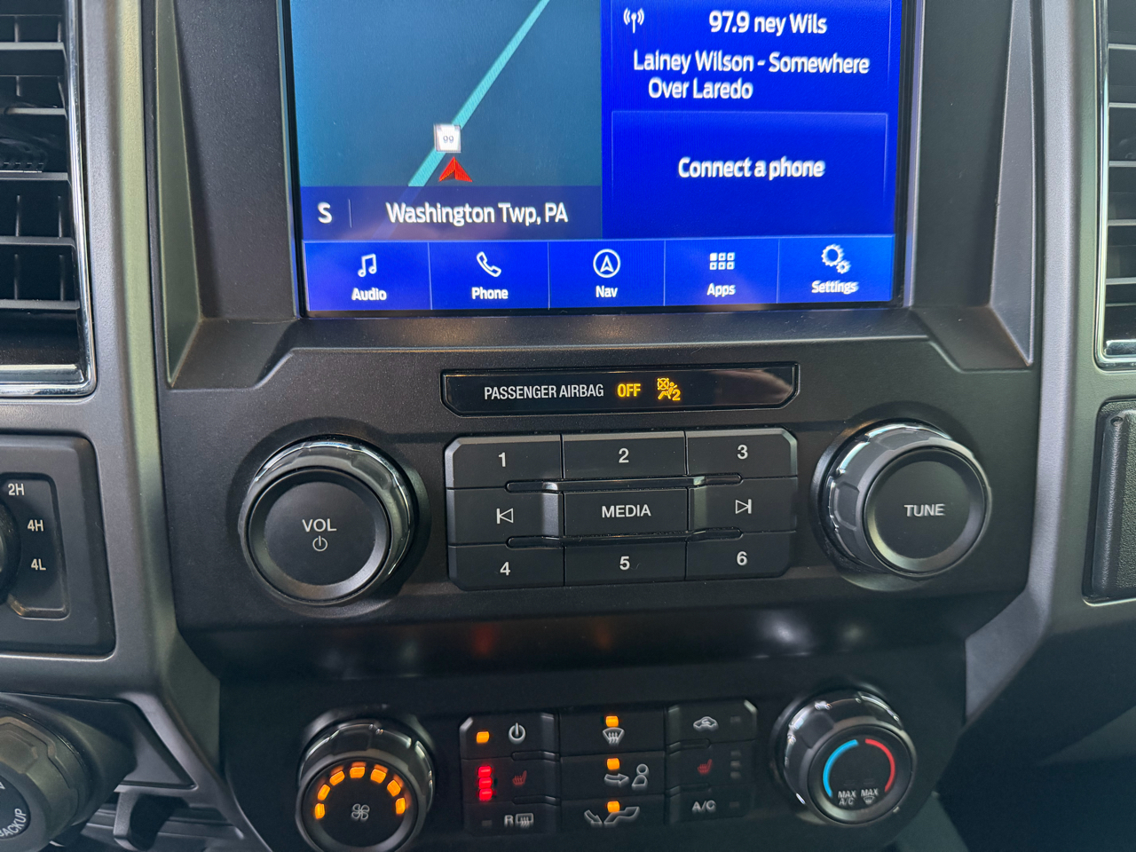 Ford F-150 4WD SuperCrew 145" XLT 2020