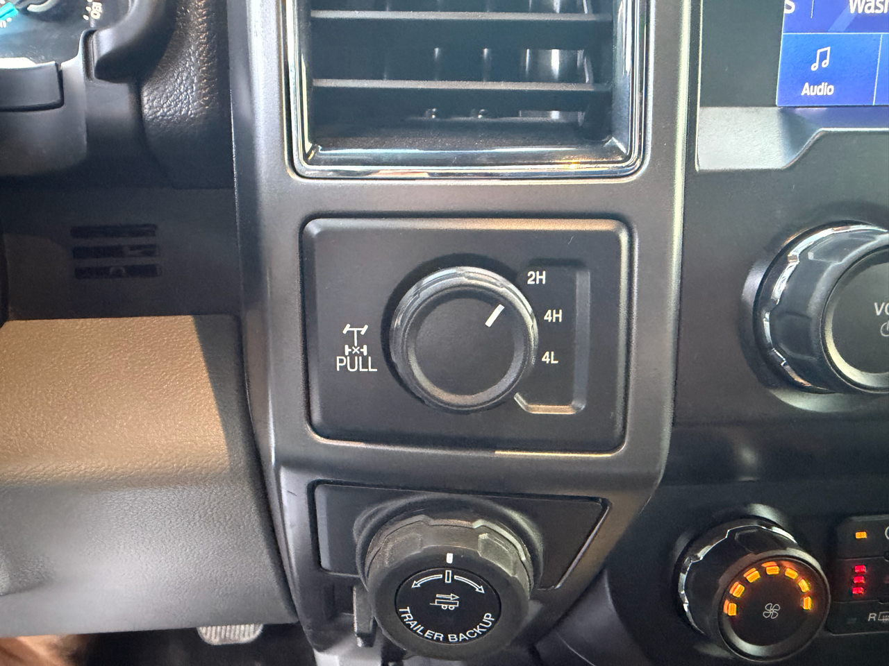 Ford F-150 4WD SuperCrew 145" XLT 2020