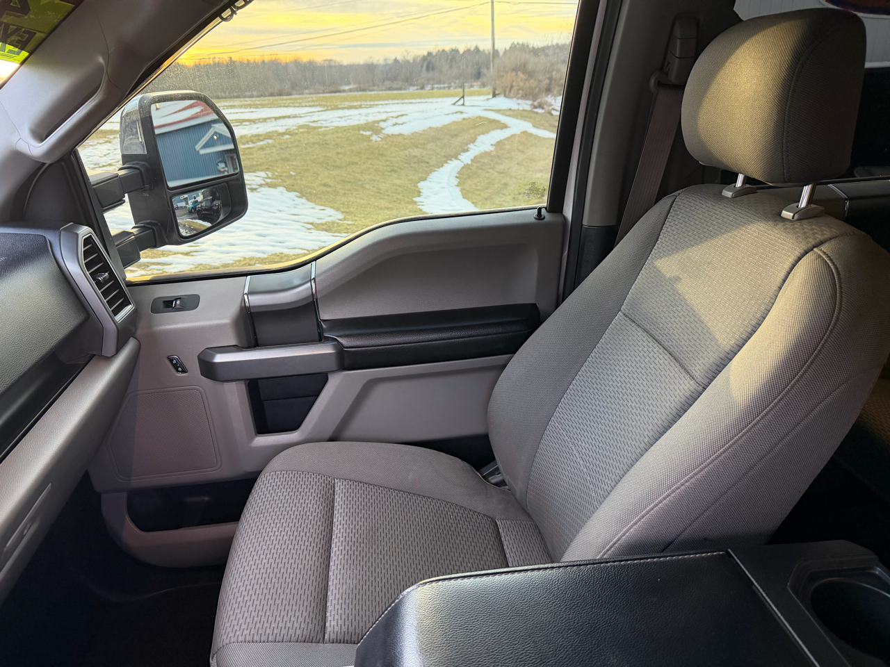 Ford F-150 4WD SuperCrew 145" XLT 2020