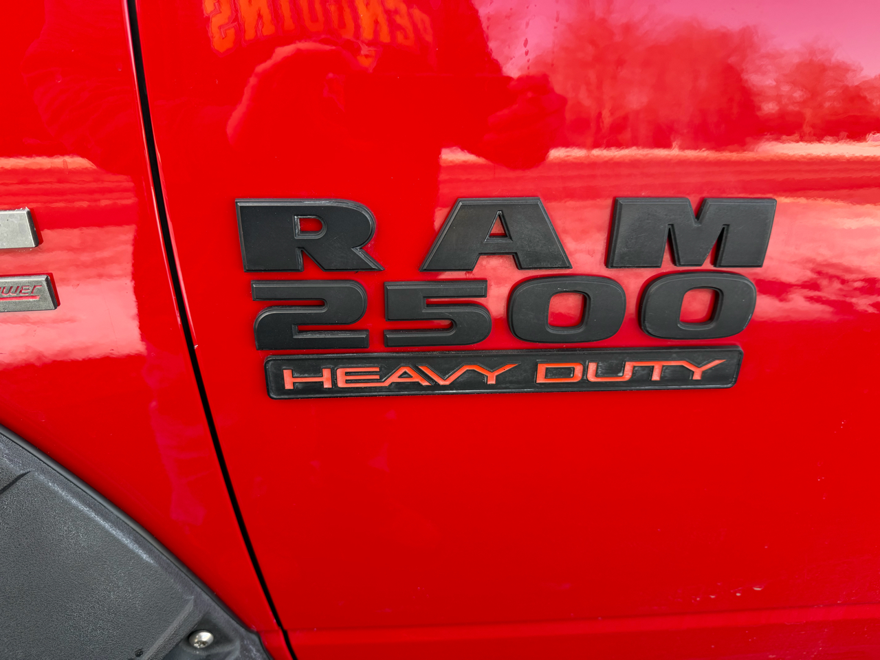 RAM 2500 Tradesman 4x4 Crew Cab 6'4" Box 2018
