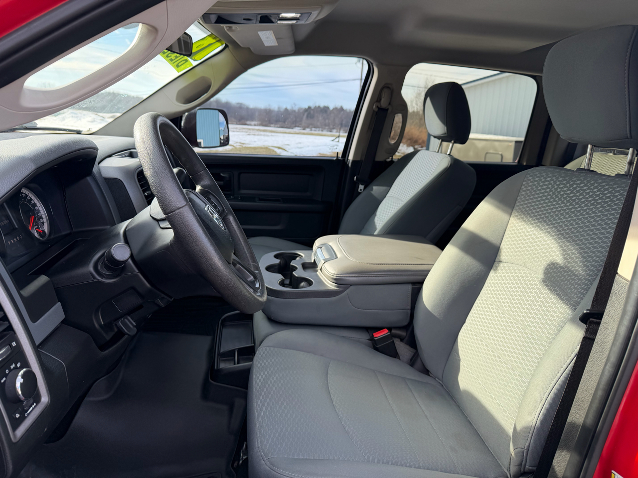 RAM 2500 Tradesman 4x4 Crew Cab 6'4" Box 2018