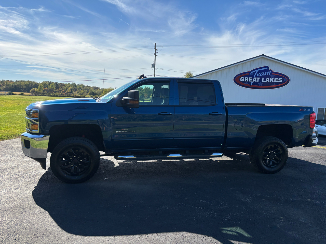 2018 Chevrolet Silverado 2500HD LT photo 3