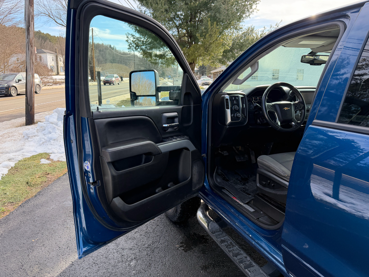 Chevrolet Silverado 2500HD 4WD Crew Cab 153.7" LT 2018