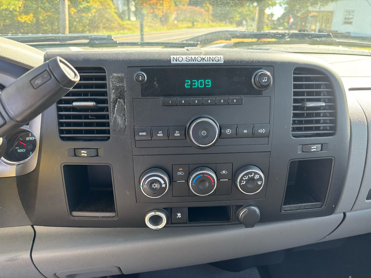 2011 Chevrolet Silverado 2500HD Work Truck photo 23