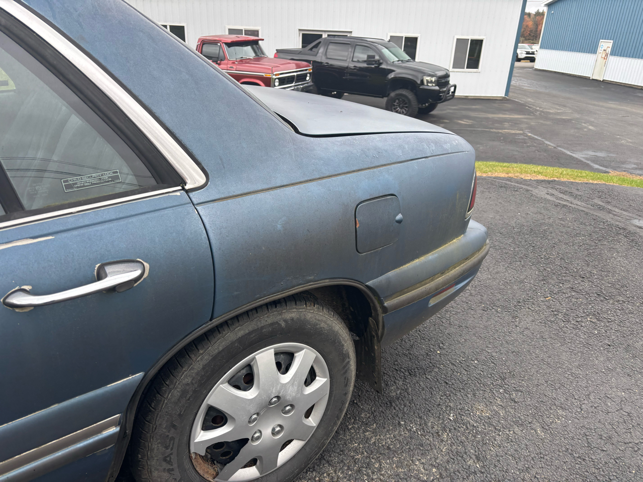 Buick LeSabre 4dr Sdn Custom 1998 Buick LeSabre 4dr Sdn Custom 1998