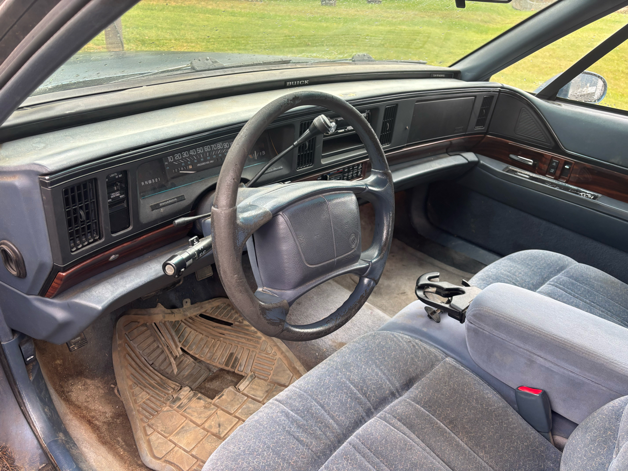 Buick LeSabre 4dr Sdn Custom 1998 Buick LeSabre 4dr Sdn Custom 1998
