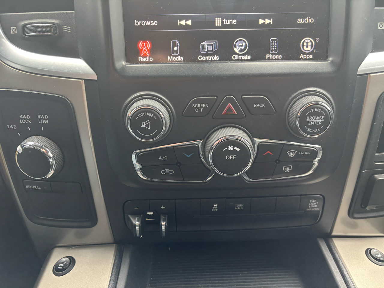 RAM 2500 4WD Crew Cab 149" Outdoorsman 2013 RAM 2500 4WD Crew Cab 149" Outdoorsman 2013