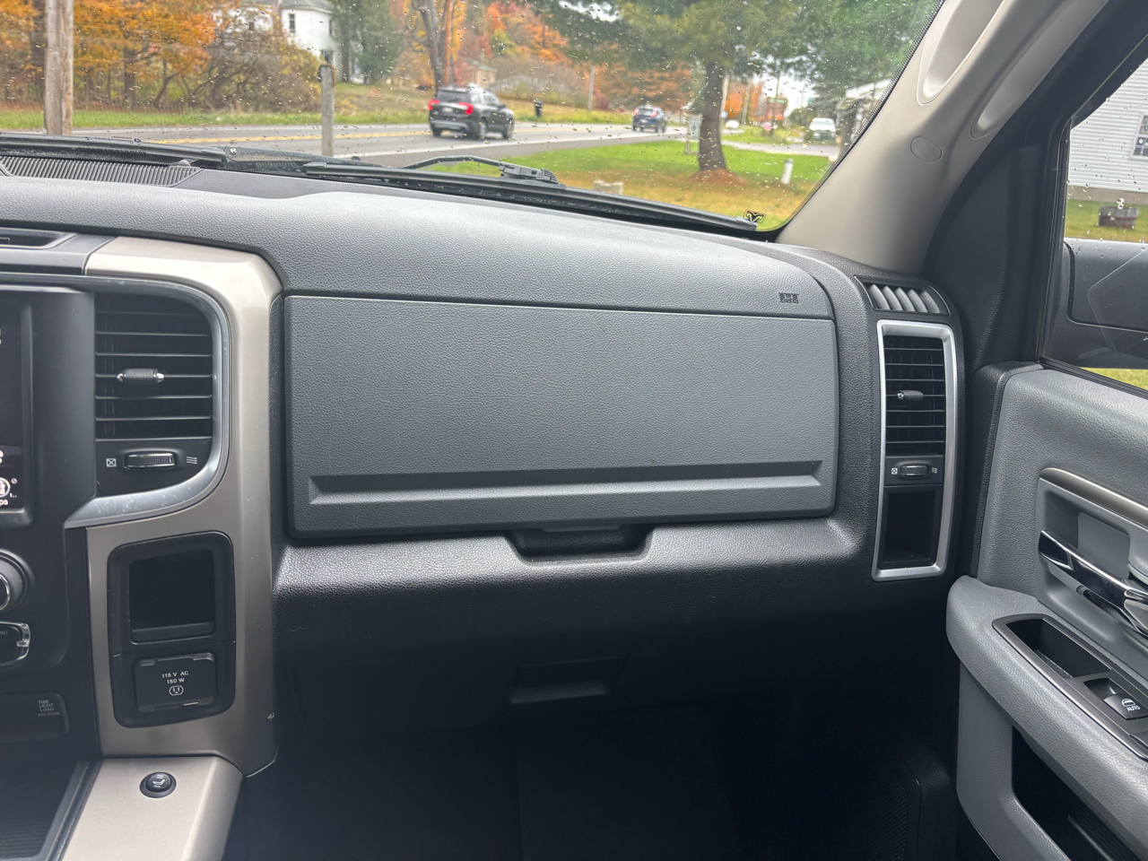 RAM 2500 4WD Crew Cab 149" Outdoorsman 2013 RAM 2500 4WD Crew Cab 149" Outdoorsman 2013