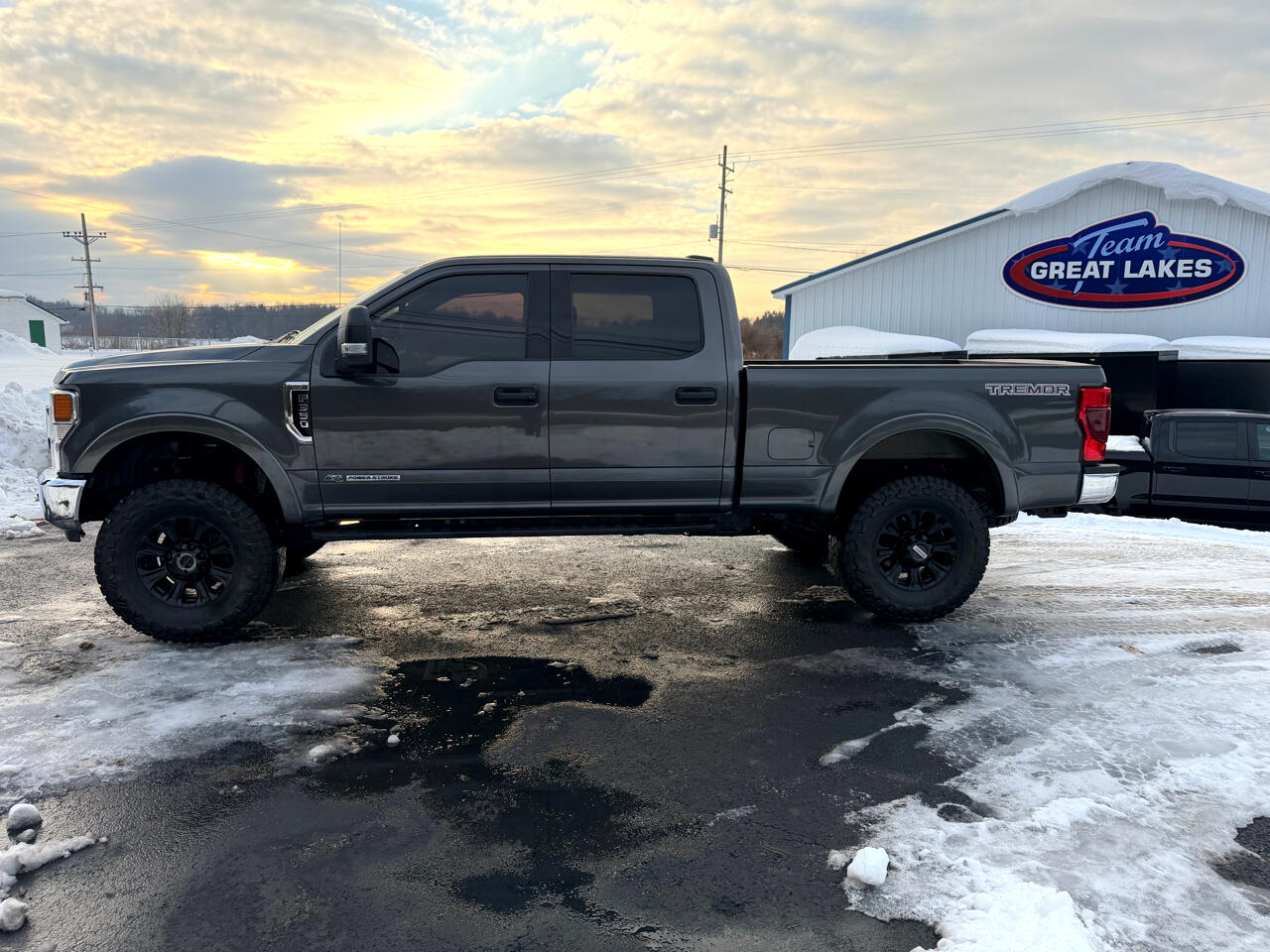 Ford Super Duty F-350 SRW Crew Cab 176" WB XLT 2020