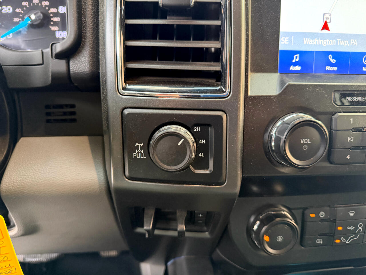 Ford Super Duty F-350 SRW Crew Cab 176" WB XLT 2020