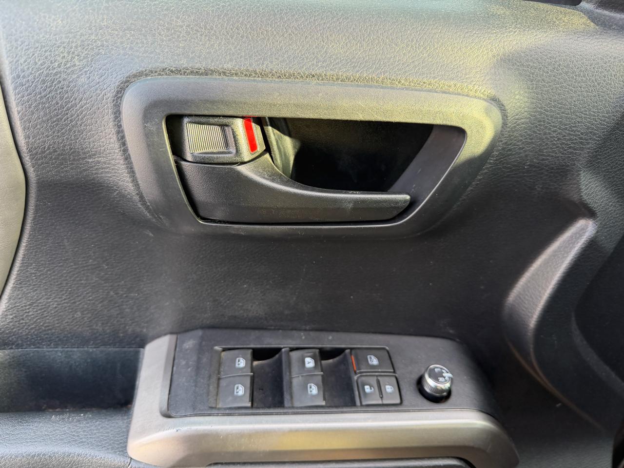 Toyota Tacoma TRD Off Road Double Cab 5' Bed V6 4x4 MT (Natl) 2018