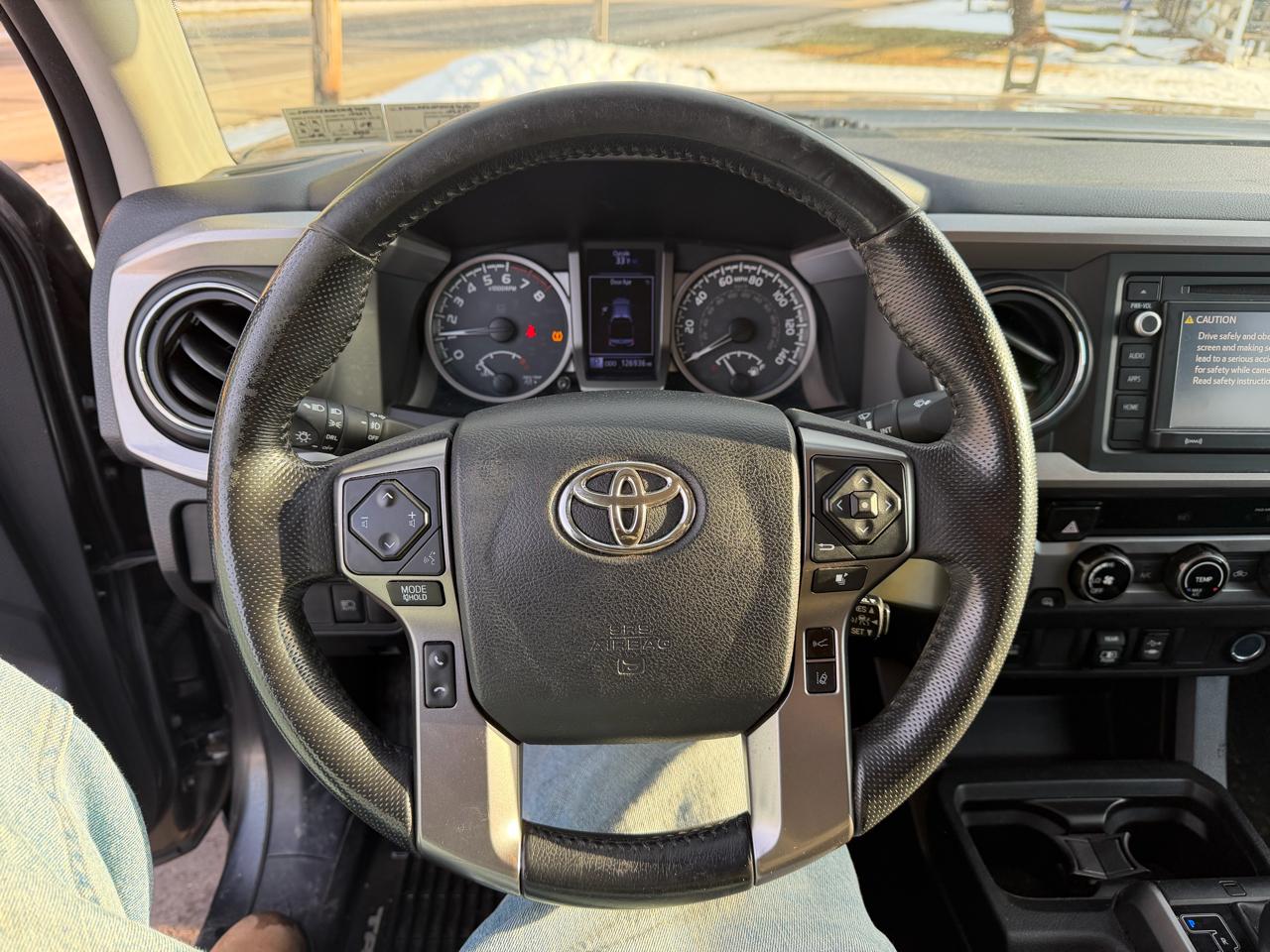 Toyota Tacoma TRD Off Road Double Cab 5' Bed V6 4x4 MT (Natl) 2018