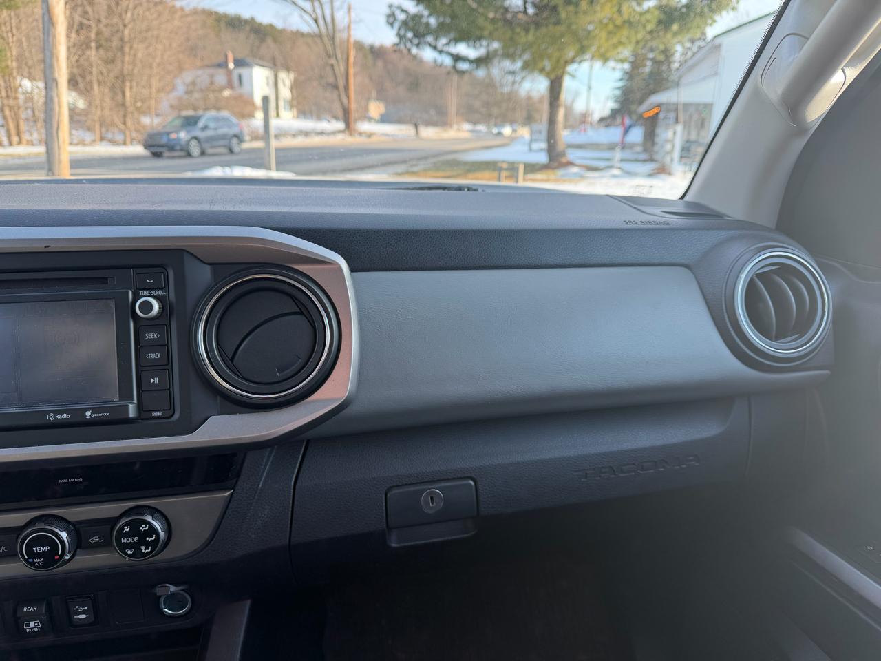 Toyota Tacoma TRD Off Road Double Cab 5' Bed V6 4x4 MT (Natl) 2018