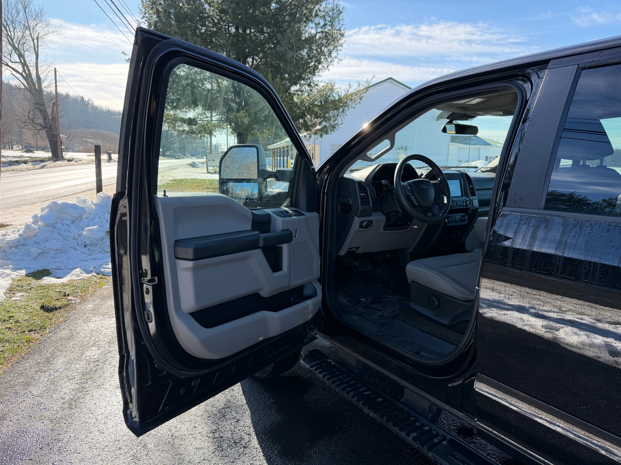 Ford Super Duty F-350 SRW XL 4WD Crew Cab 6.75' Box 2021