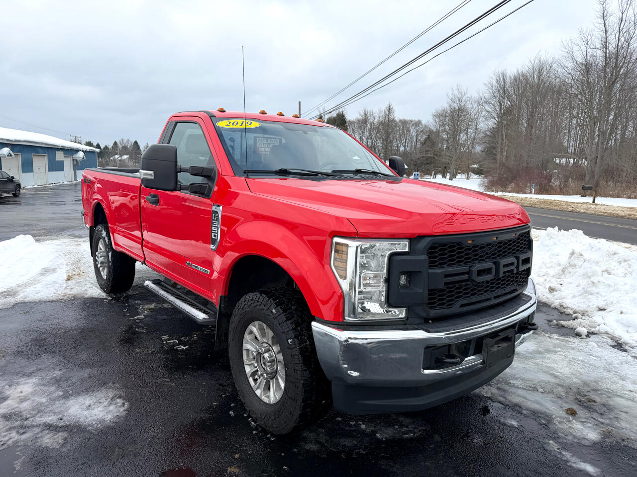 Ford Super Duty F-350 SRW XLT 4WD Reg Cab 8' Box 2019