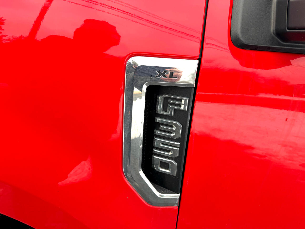 Ford Super Duty F-350 SRW XLT 4WD Reg Cab 8' Box 2019