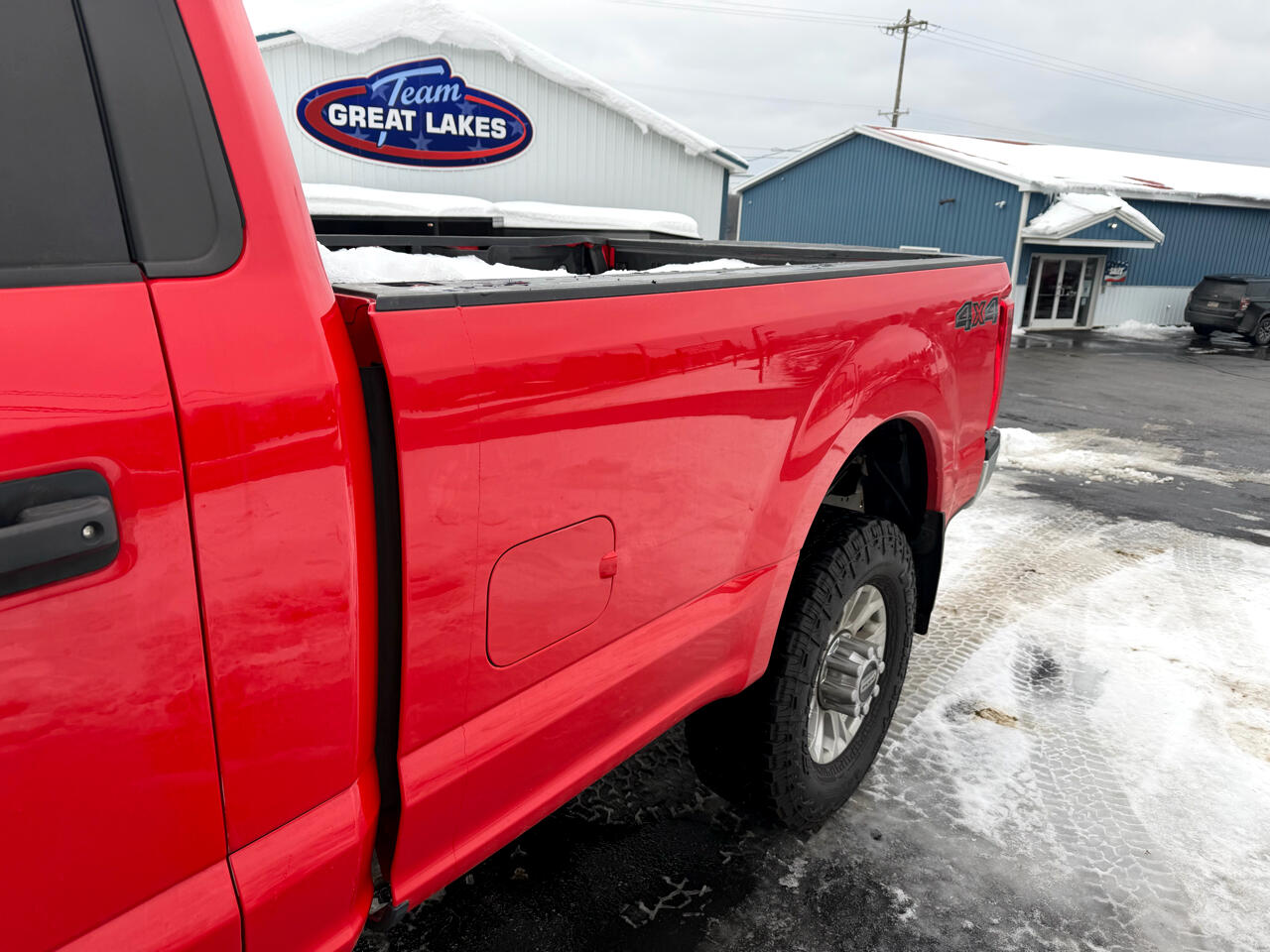 Ford Super Duty F-350 SRW XLT 4WD Reg Cab 8' Box 2019