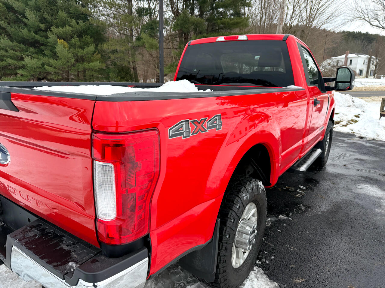 Ford Super Duty F-350 SRW XLT 4WD Reg Cab 8' Box 2019