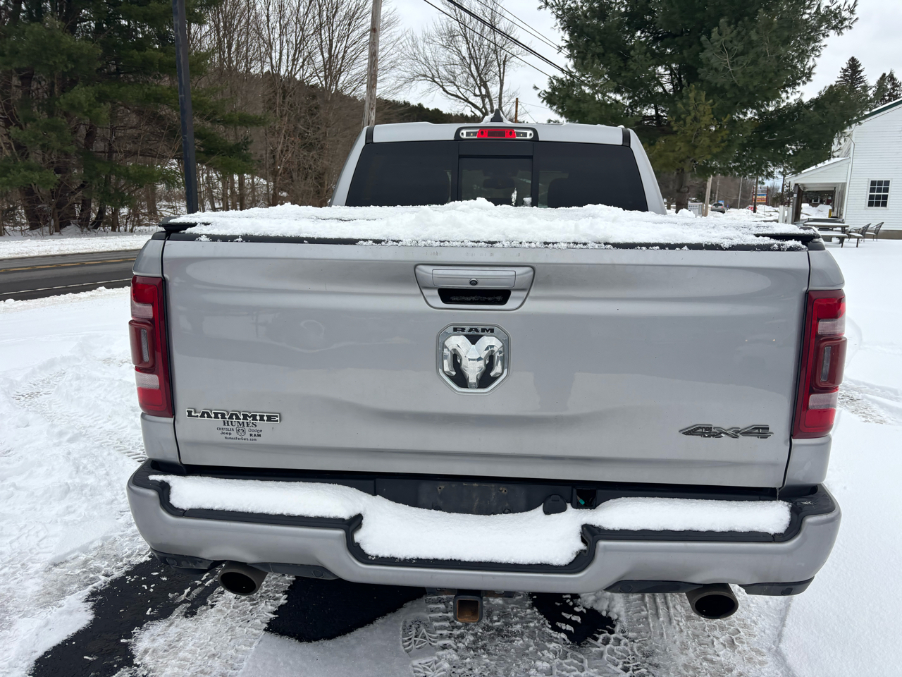 RAM 1500 Laramie 4x4 Crew Cab 5'7" Box 2020