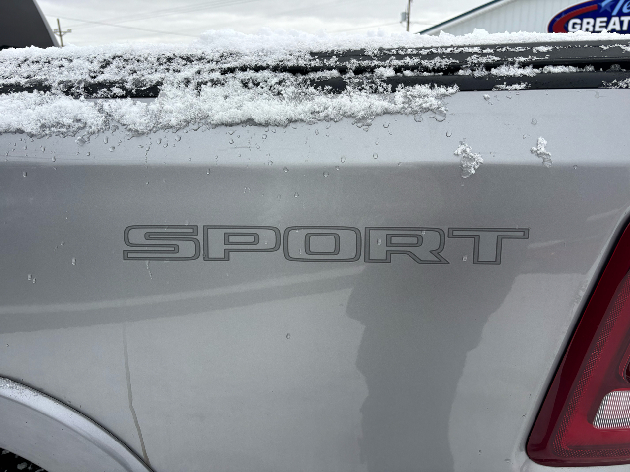 RAM 1500 Laramie 4x4 Crew Cab 5'7" Box 2020