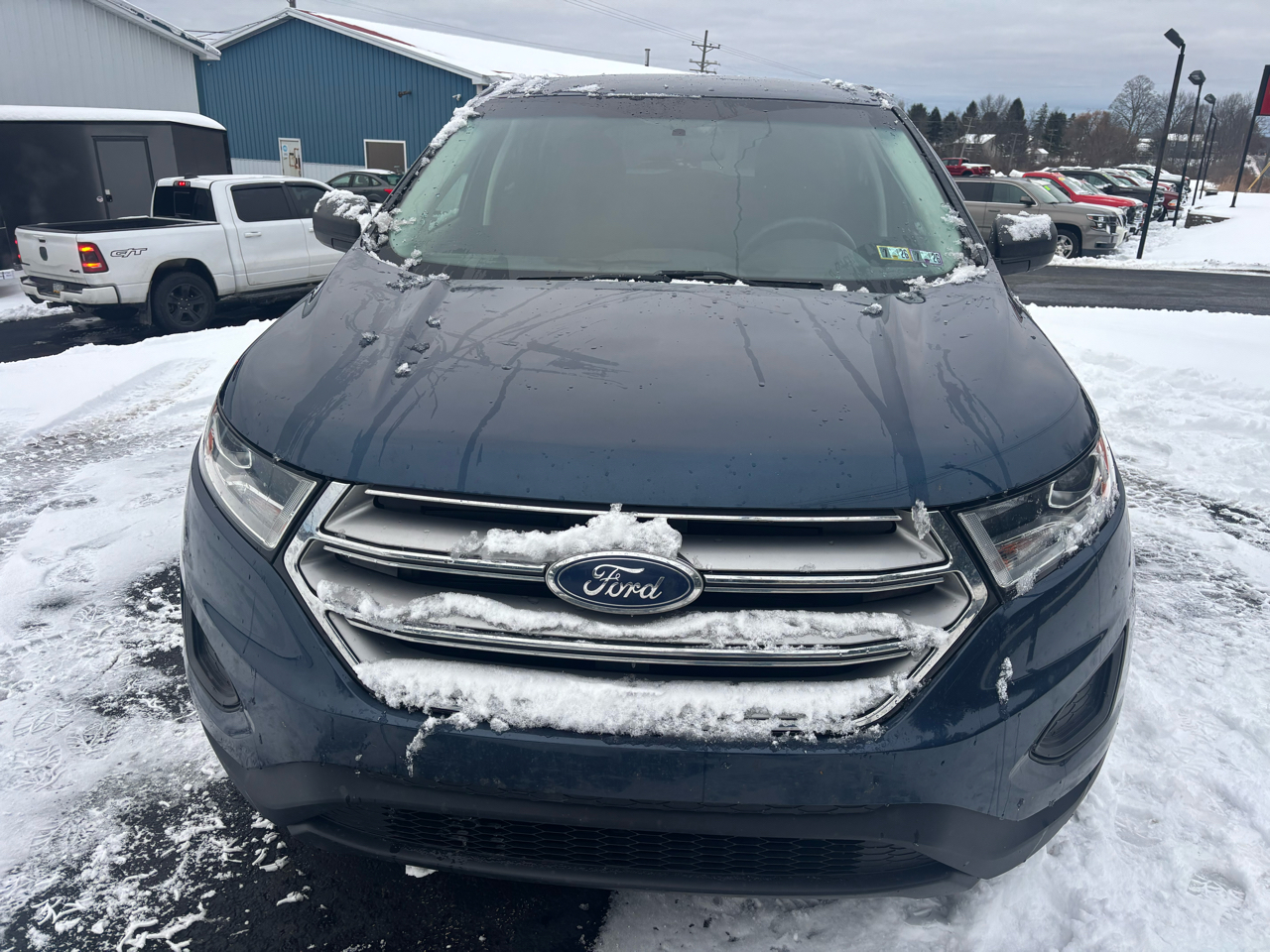 2017 Ford Edge SE photo 2