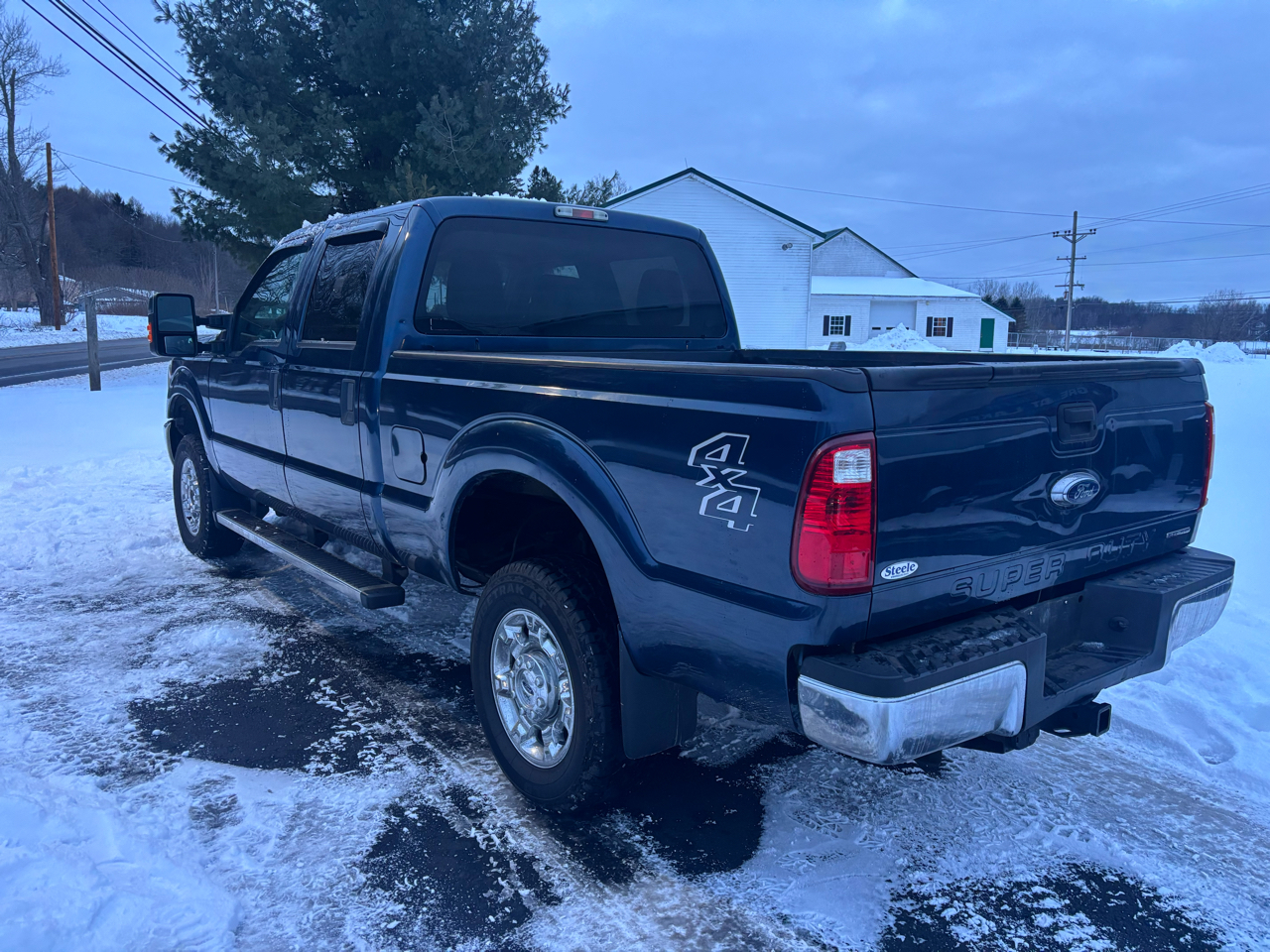 Ford Super Duty F-250 SRW 4WD Crew Cab 156" XLT 2016