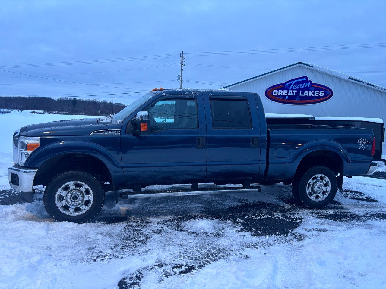 Ford Super Duty F-250 SRW 4WD Crew Cab 156" XLT 2016
