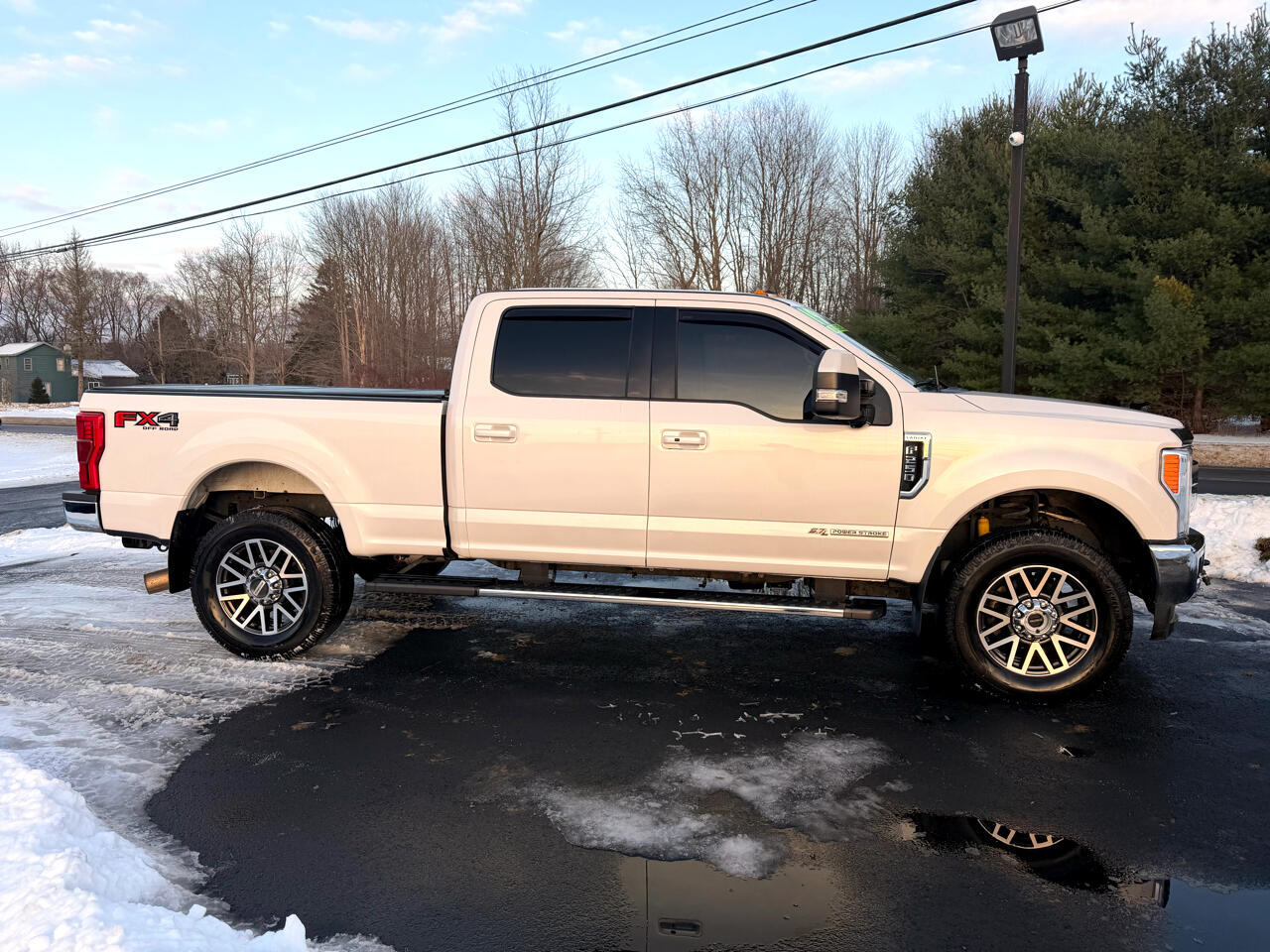 Ford Super Duty F-250 SRW Lariat 4WD Crew Cab 6.75' Box 2019