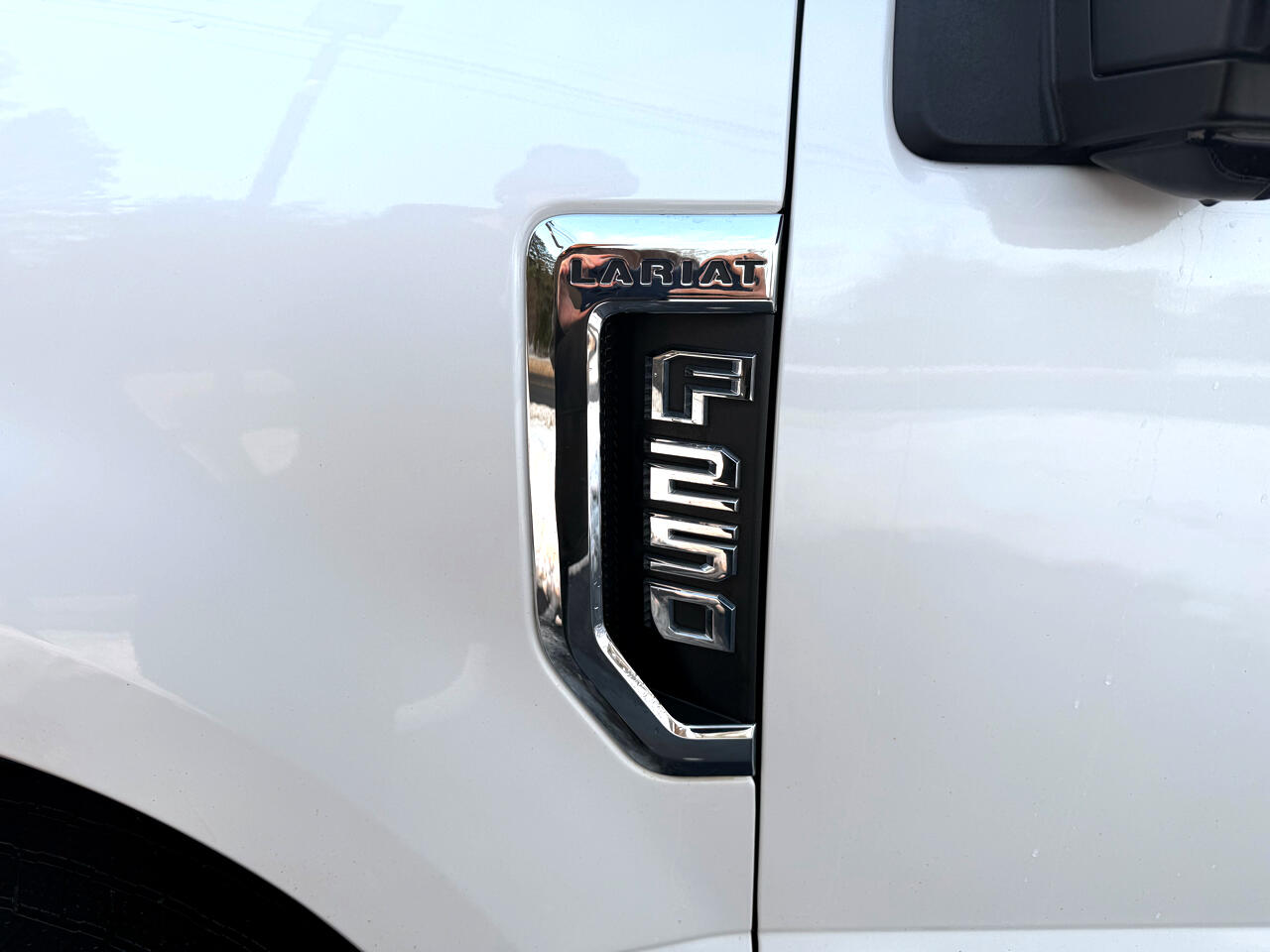 Ford Super Duty F-250 SRW Lariat 4WD Crew Cab 6.75' Box 2019