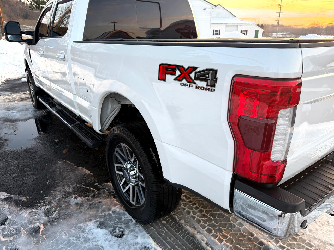 Ford Super Duty F-250 SRW Lariat 4WD Crew Cab 6.75' Box 2019