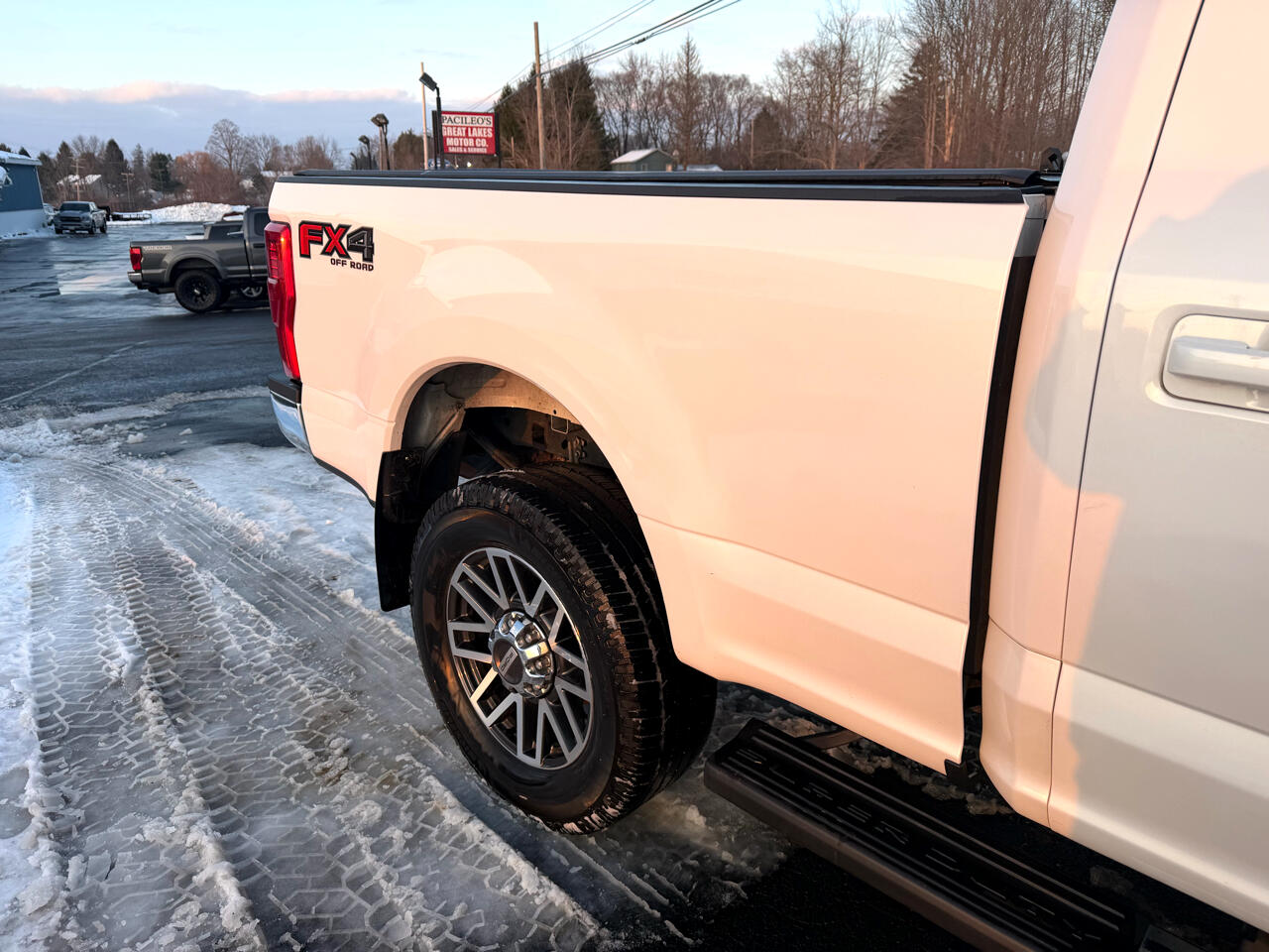 Ford Super Duty F-250 SRW Lariat 4WD Crew Cab 6.75' Box 2019