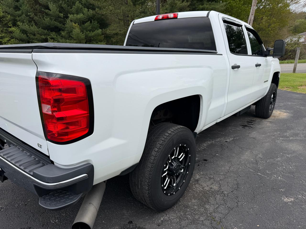 Chevrolet Silverado 2500HD 4WD Crew Cab 153.7" LT 2015