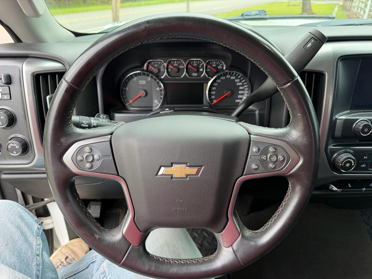 Chevrolet Silverado 2500HD 4WD Crew Cab 153.7" LT 2015