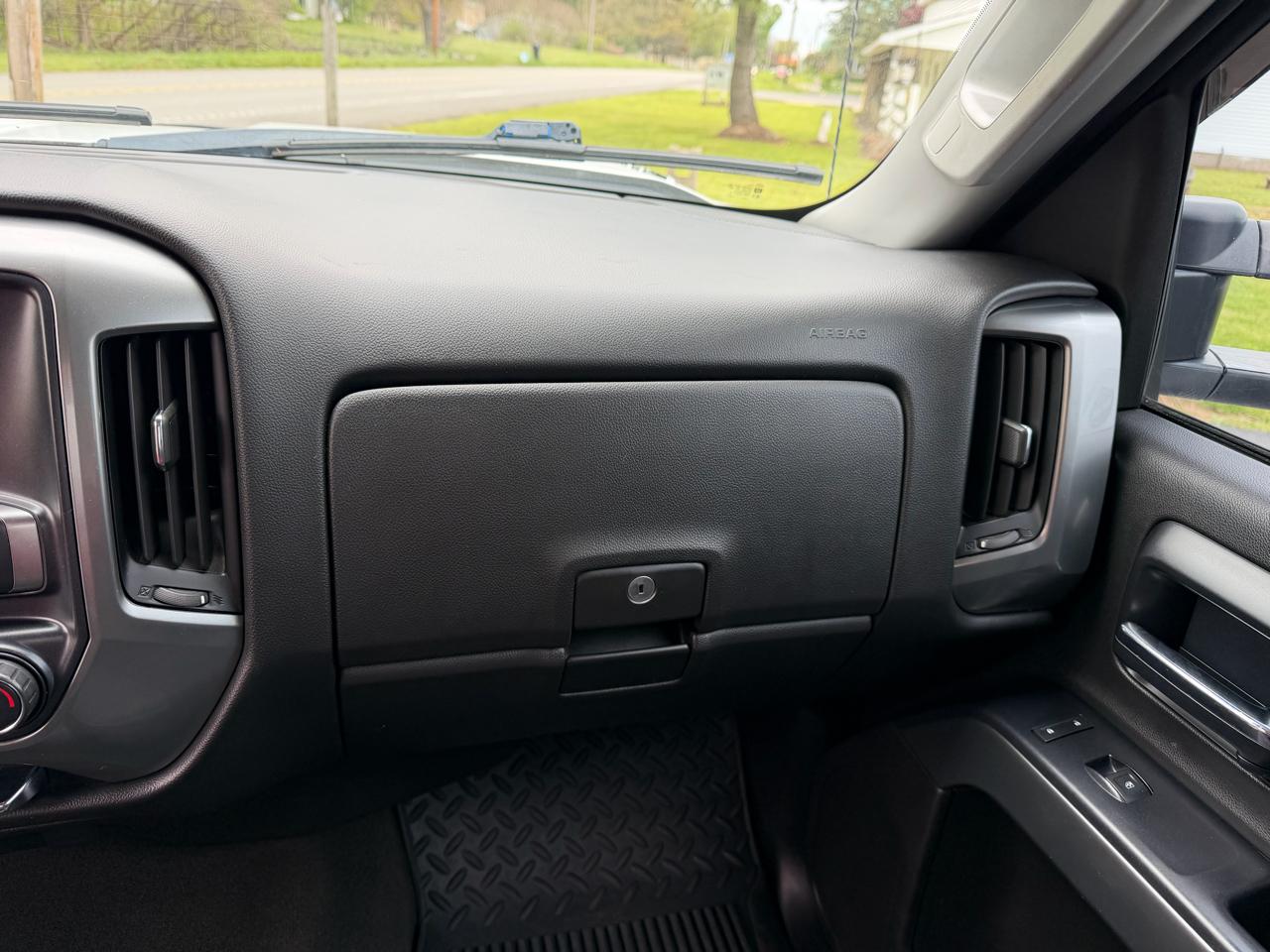 Chevrolet Silverado 2500HD 4WD Crew Cab 153.7" LT 2015