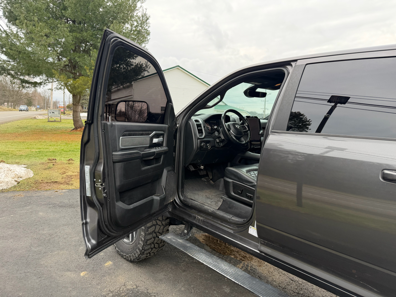 RAM 2500 Big Horn 4x4 Crew Cab 6'4" Box 2022