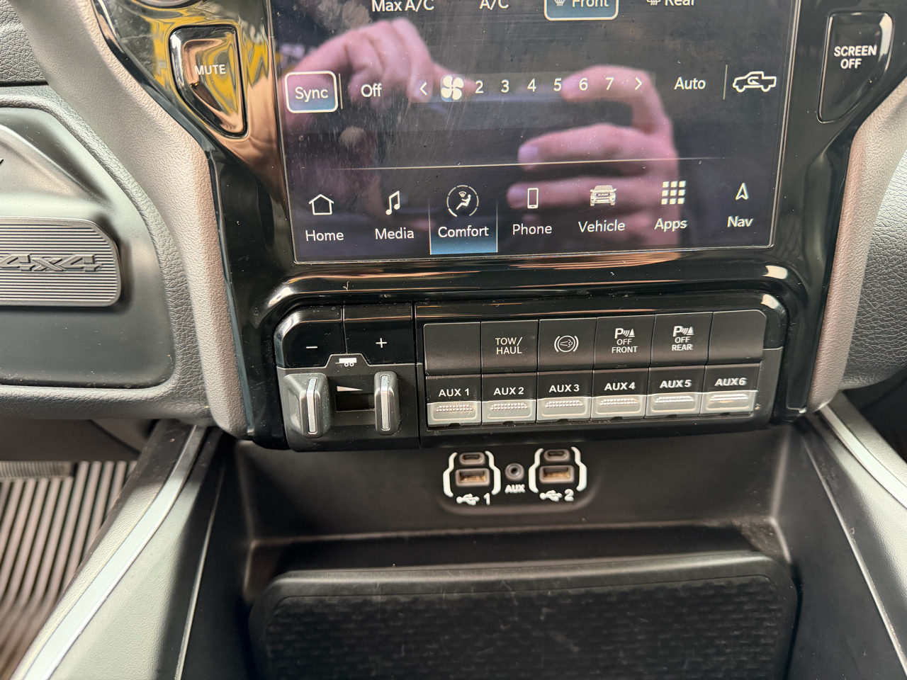 RAM 2500 Big Horn 4x4 Crew Cab 6'4" Box 2022