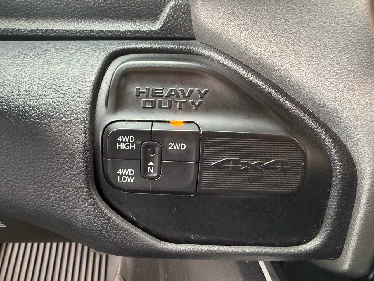 RAM 2500 Big Horn 4x4 Crew Cab 6'4" Box 2022