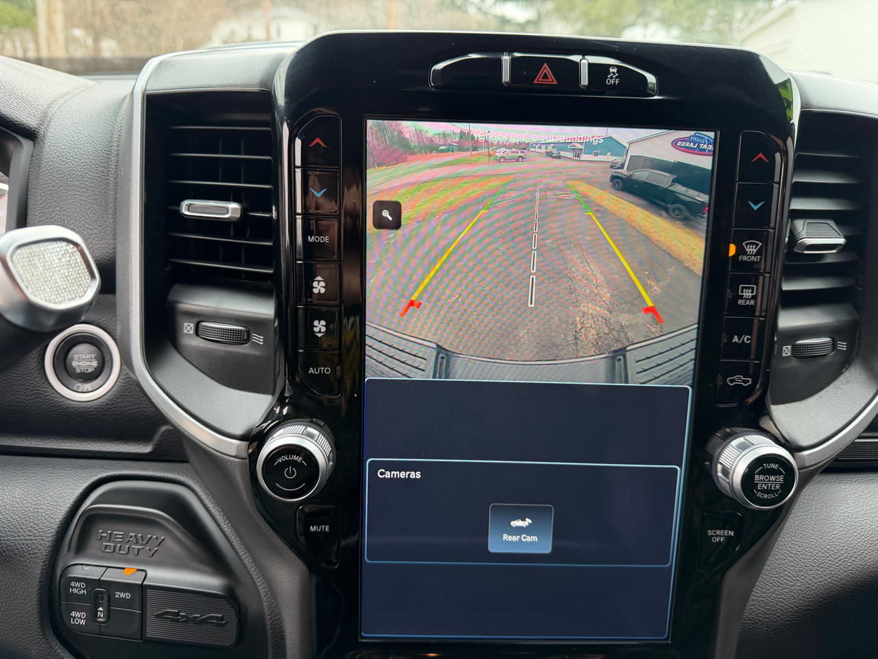 RAM 2500 Big Horn 4x4 Crew Cab 6'4" Box 2022