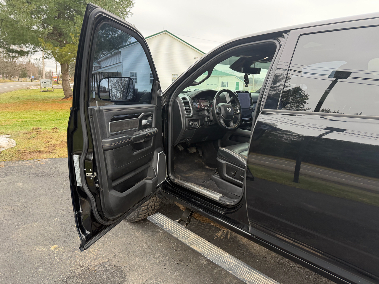 RAM 2500 Laramie 4x4 Crew Cab 6'4" Box 2021