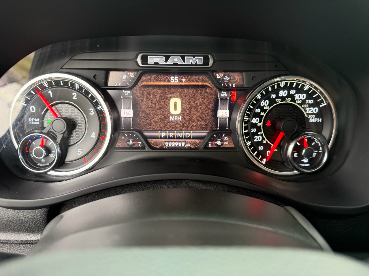 RAM 2500 Laramie 4x4 Crew Cab 6'4" Box 2021