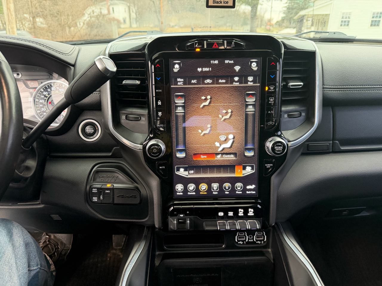 RAM 2500 Laramie 4x4 Crew Cab 6'4" Box 2021