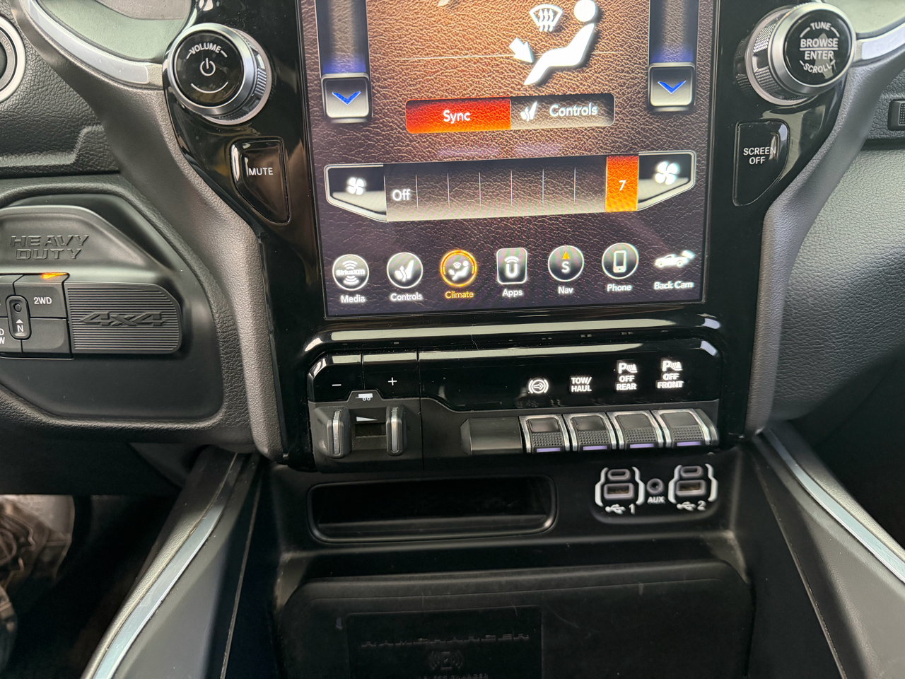 RAM 2500 Laramie 4x4 Crew Cab 6'4" Box 2021