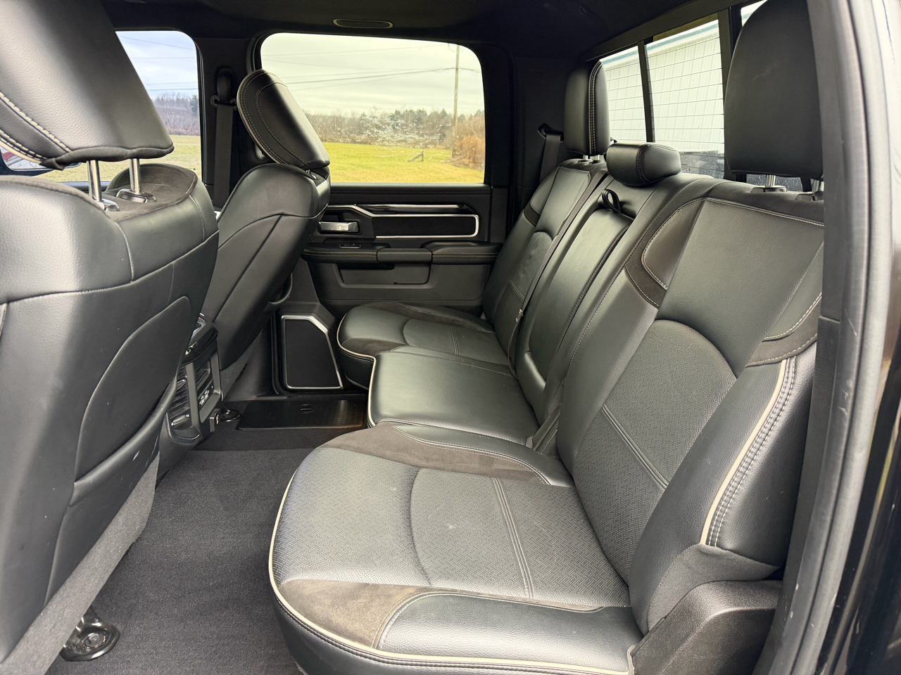 RAM 2500 Laramie 4x4 Crew Cab 6'4" Box 2021