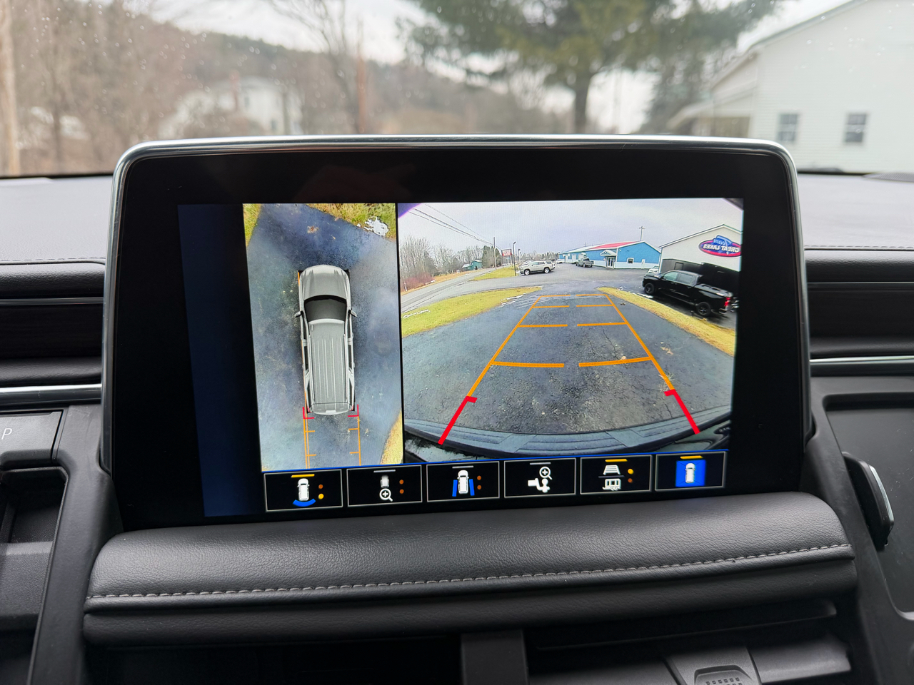 Chevrolet Tahoe 4WD 4dr Z71 2023