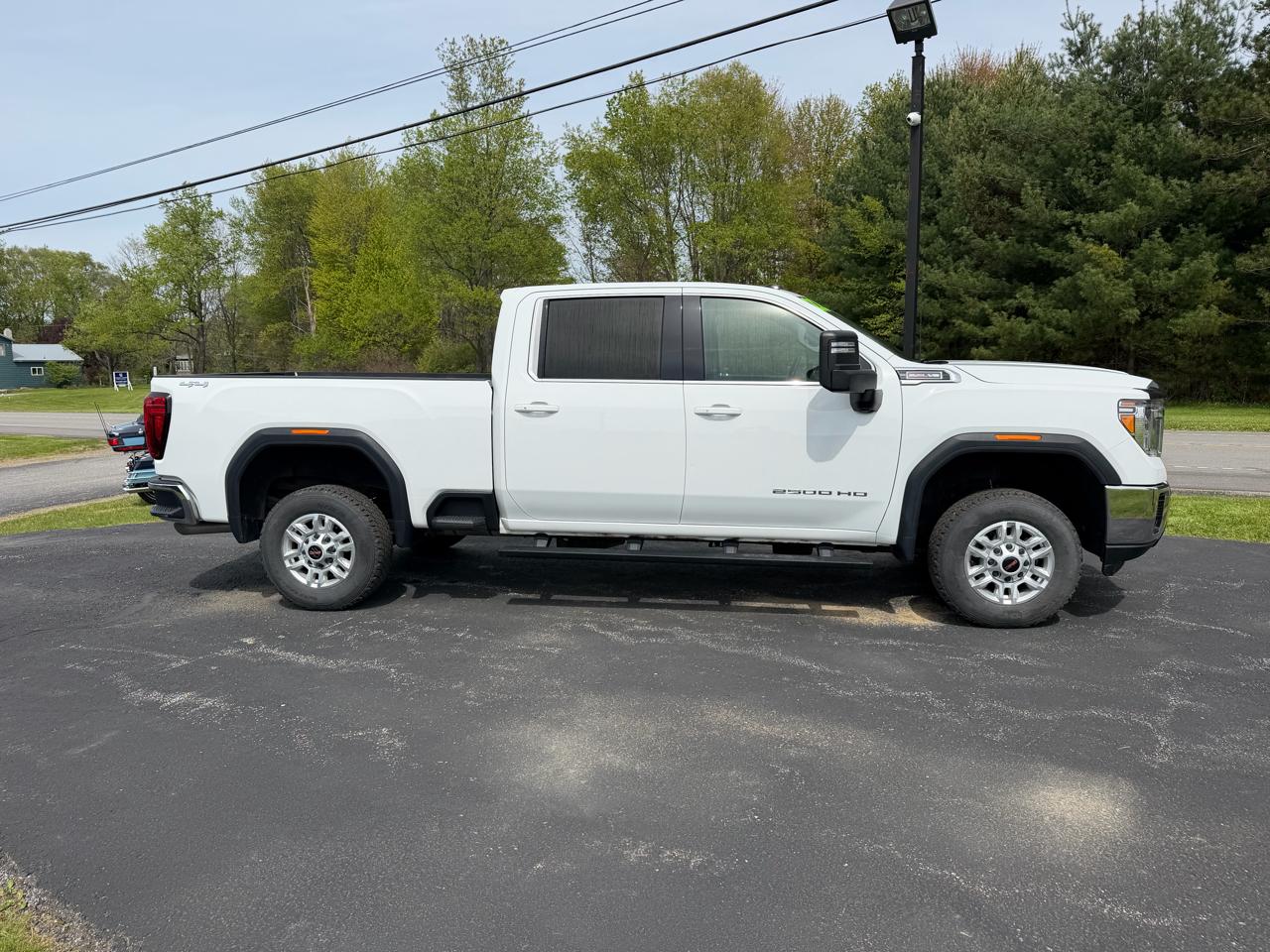 GMC Sierra 2500HD 4WD Crew Cab 159" SLE 2022