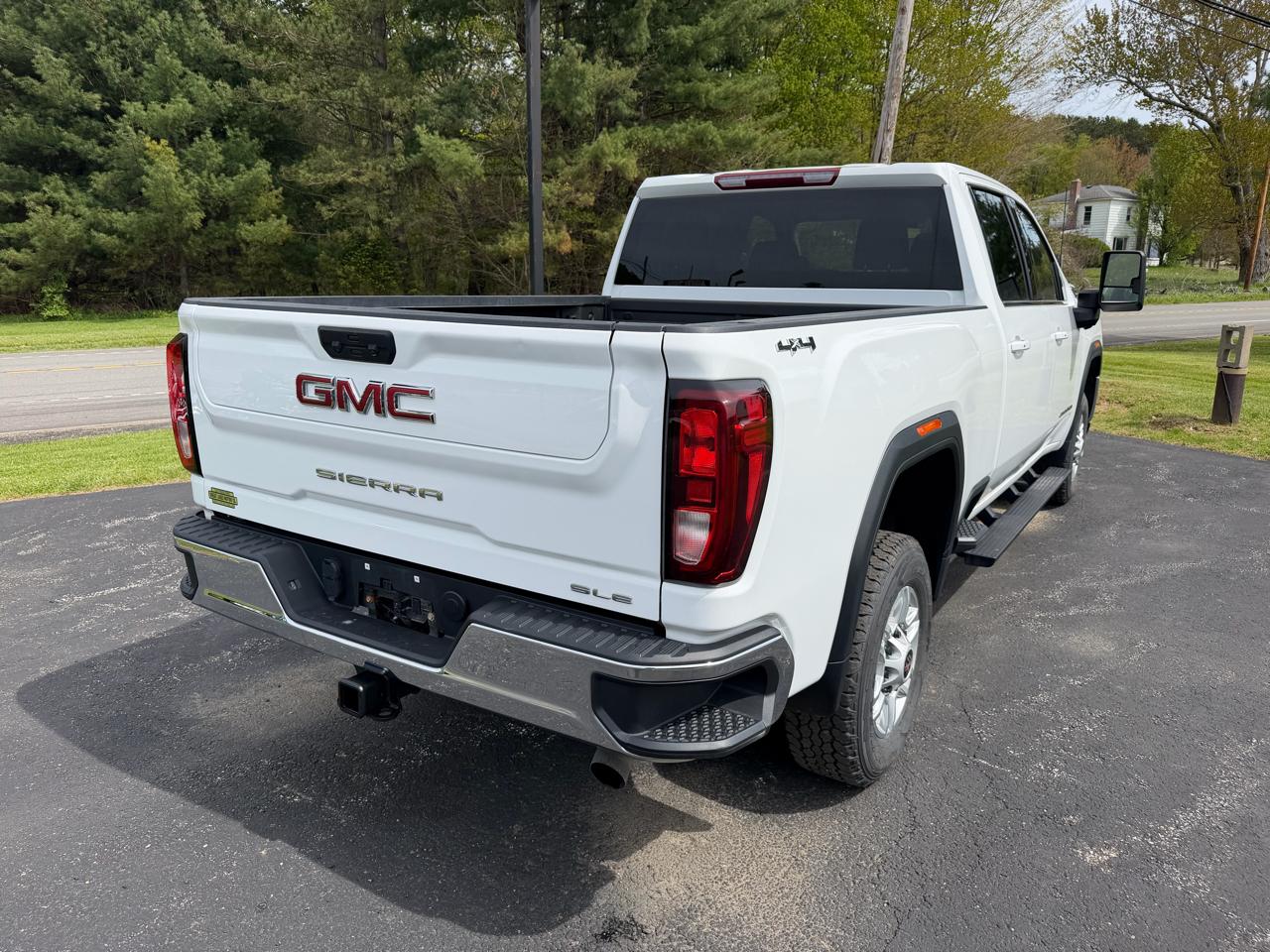 GMC Sierra 2500HD 4WD Crew Cab 159" SLE 2022