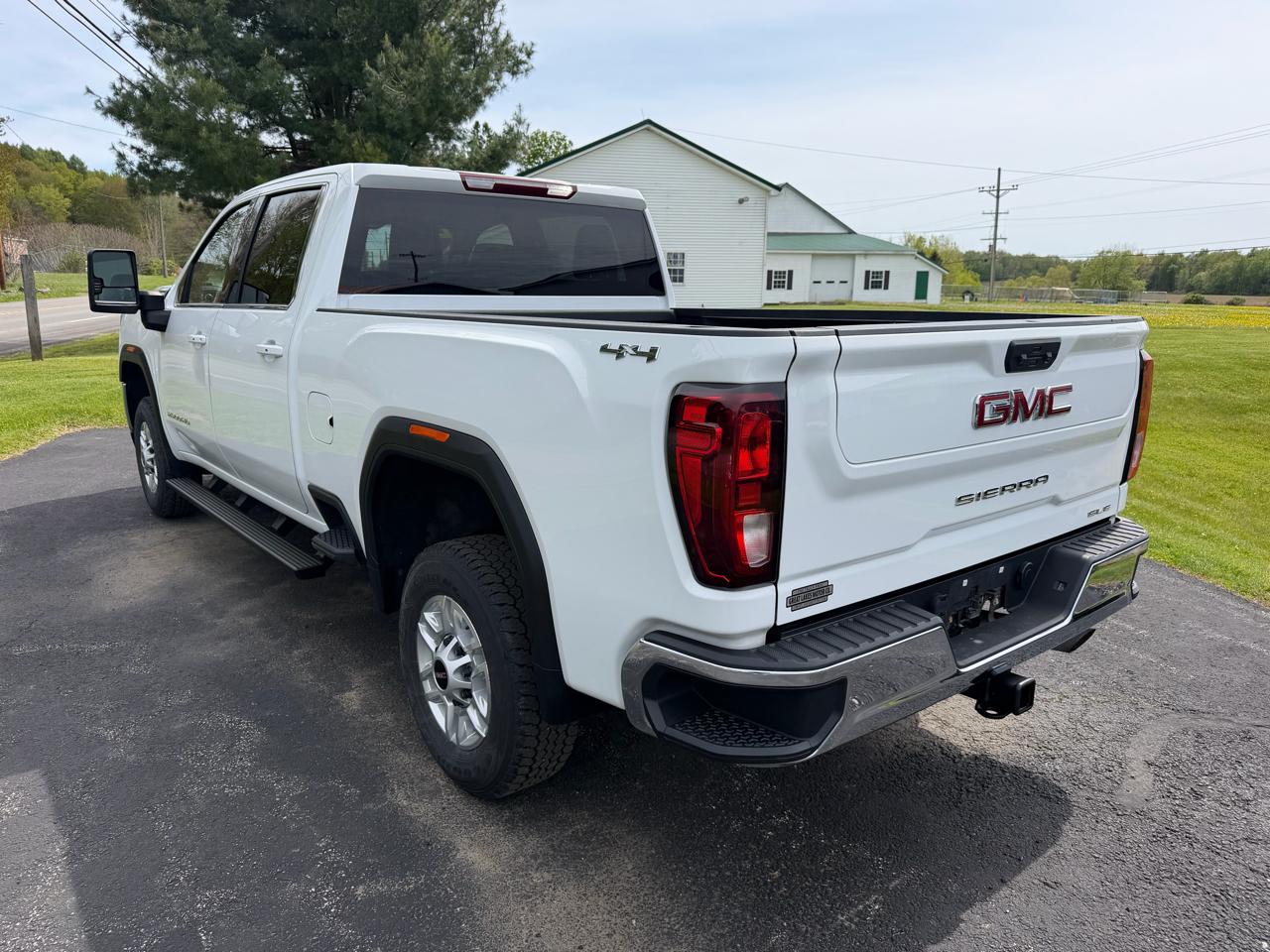 GMC Sierra 2500HD 4WD Crew Cab 159" SLE 2022