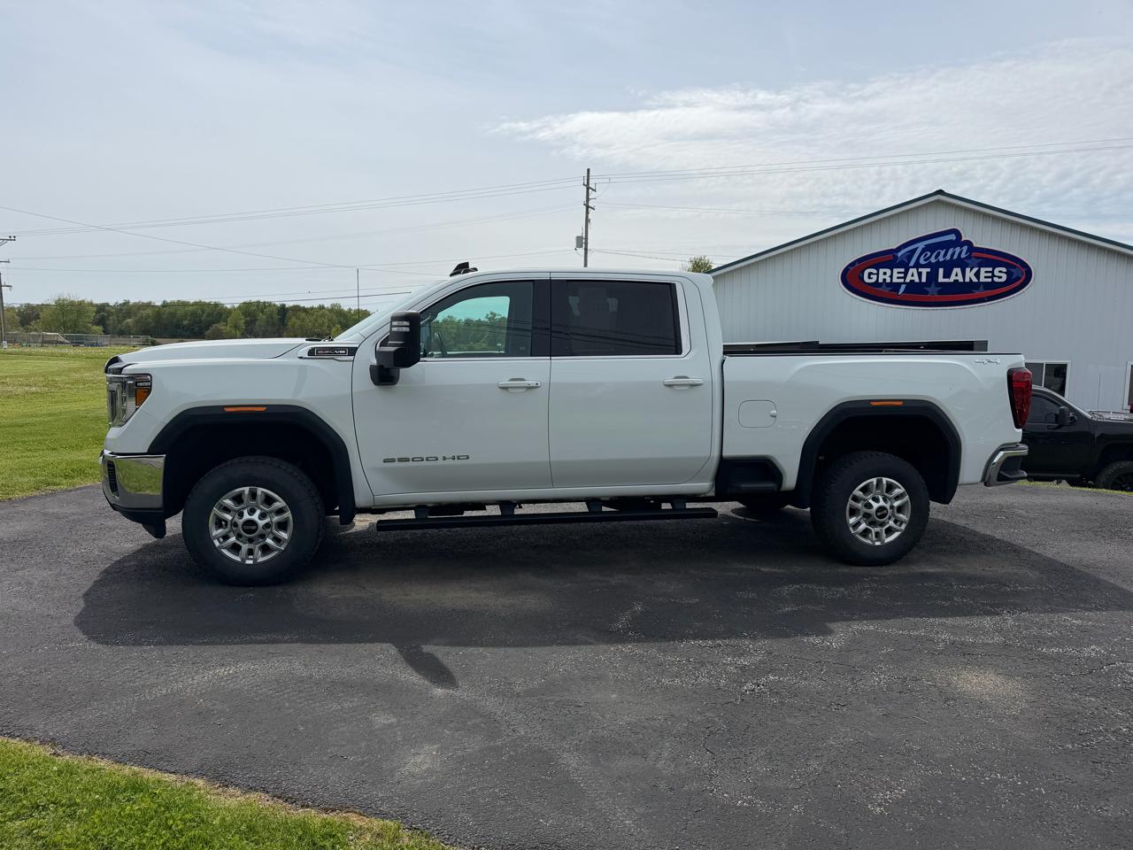 GMC Sierra 2500HD 4WD Crew Cab 159" SLE 2022