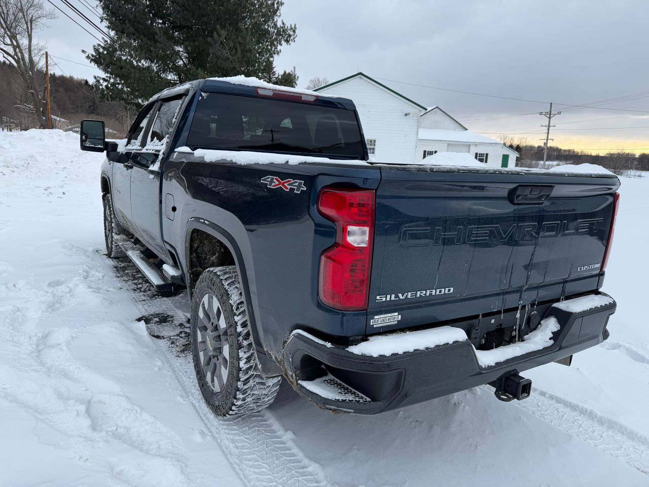 Chevrolet Silverado 2500HD 4WD Crew Cab 159" Custom 2022