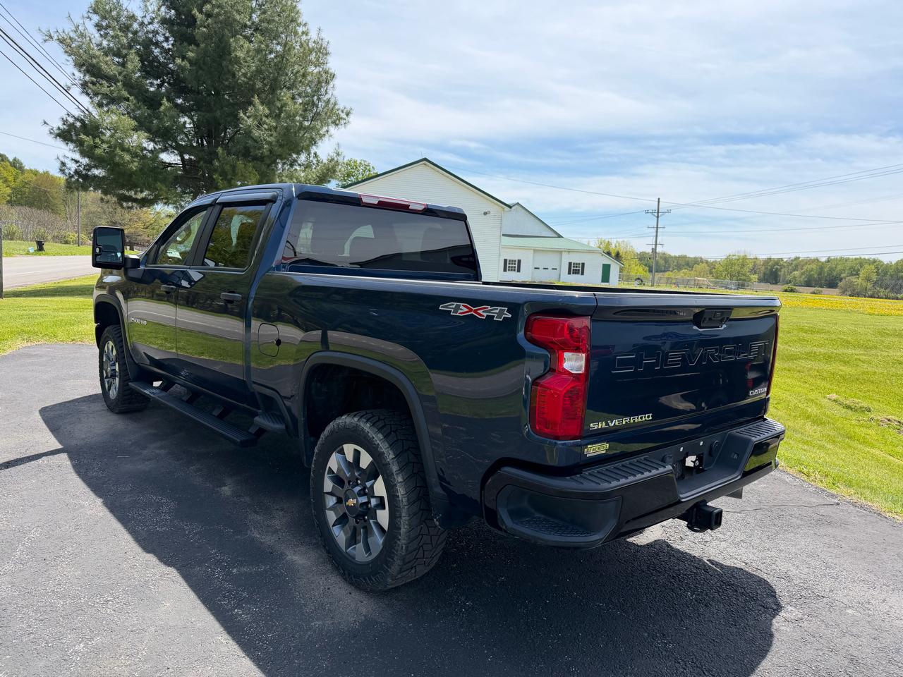 Chevrolet Silverado 2500HD 4WD Crew Cab 159" Custom 2022